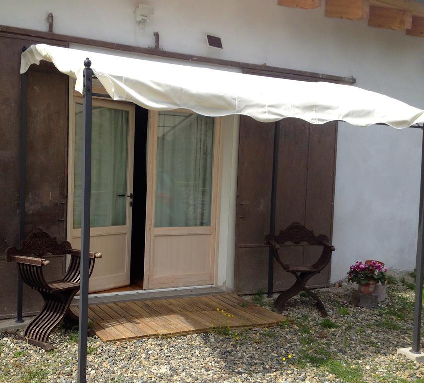 B&B Al Giardino Dei Mandorli Prasco Szoba fotó